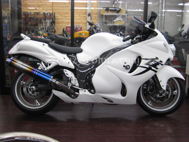 GSX1300R HAYABUSA CARBON WHITE BIKE WRAP |