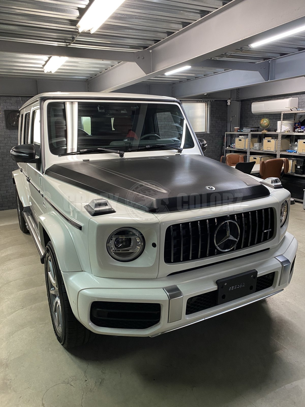 Mercedes-AMG Gクラスのボンネットとドアミラーのカーボンラッピング 東京