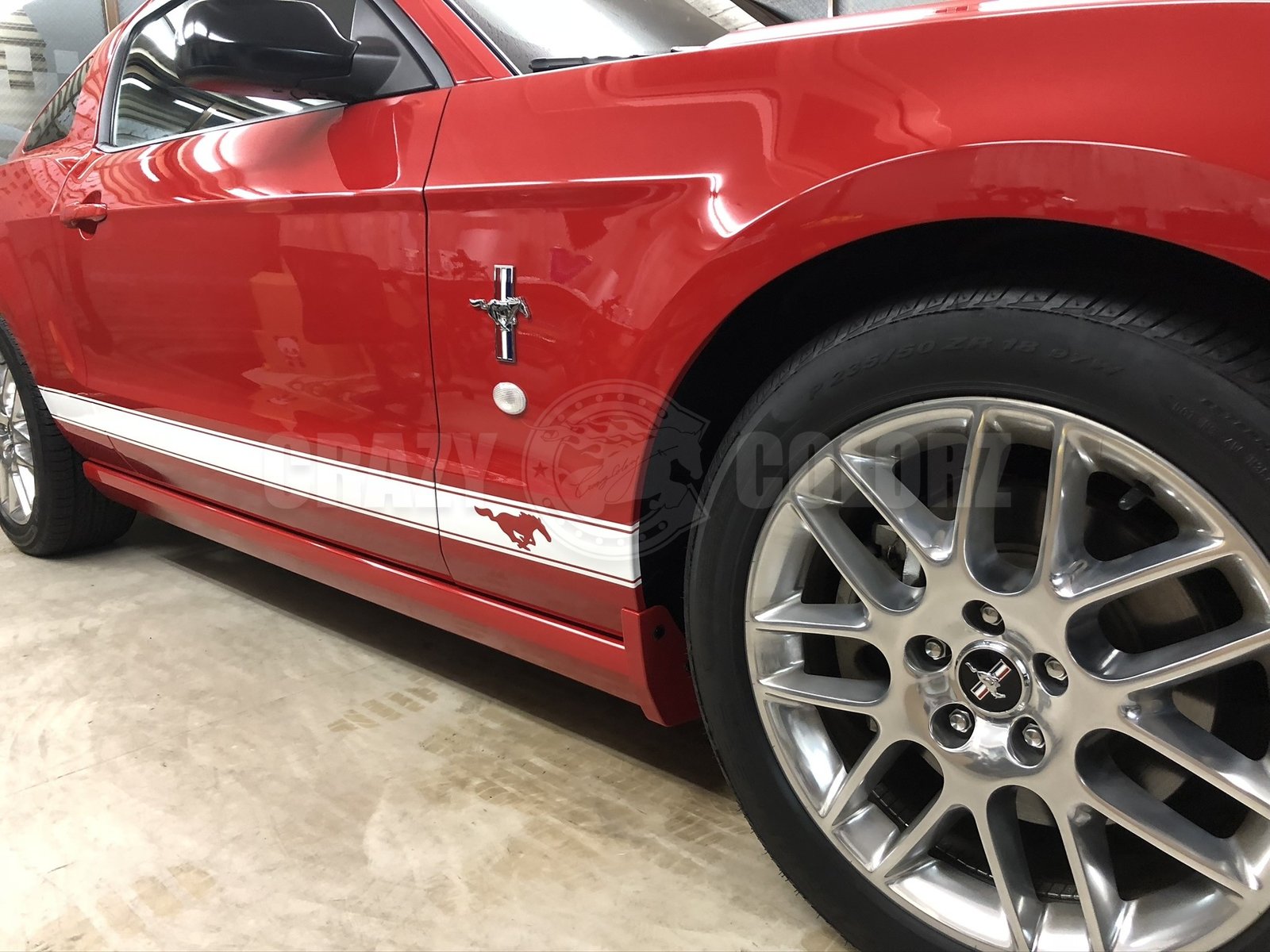マスタング S197後期 レッド ホワイトレーシングストライプ施工後