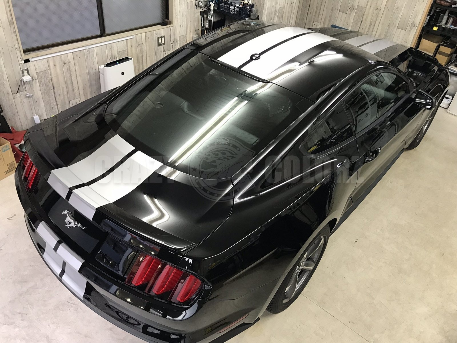 フォード・マスタング レーシングストライプ リア 東京