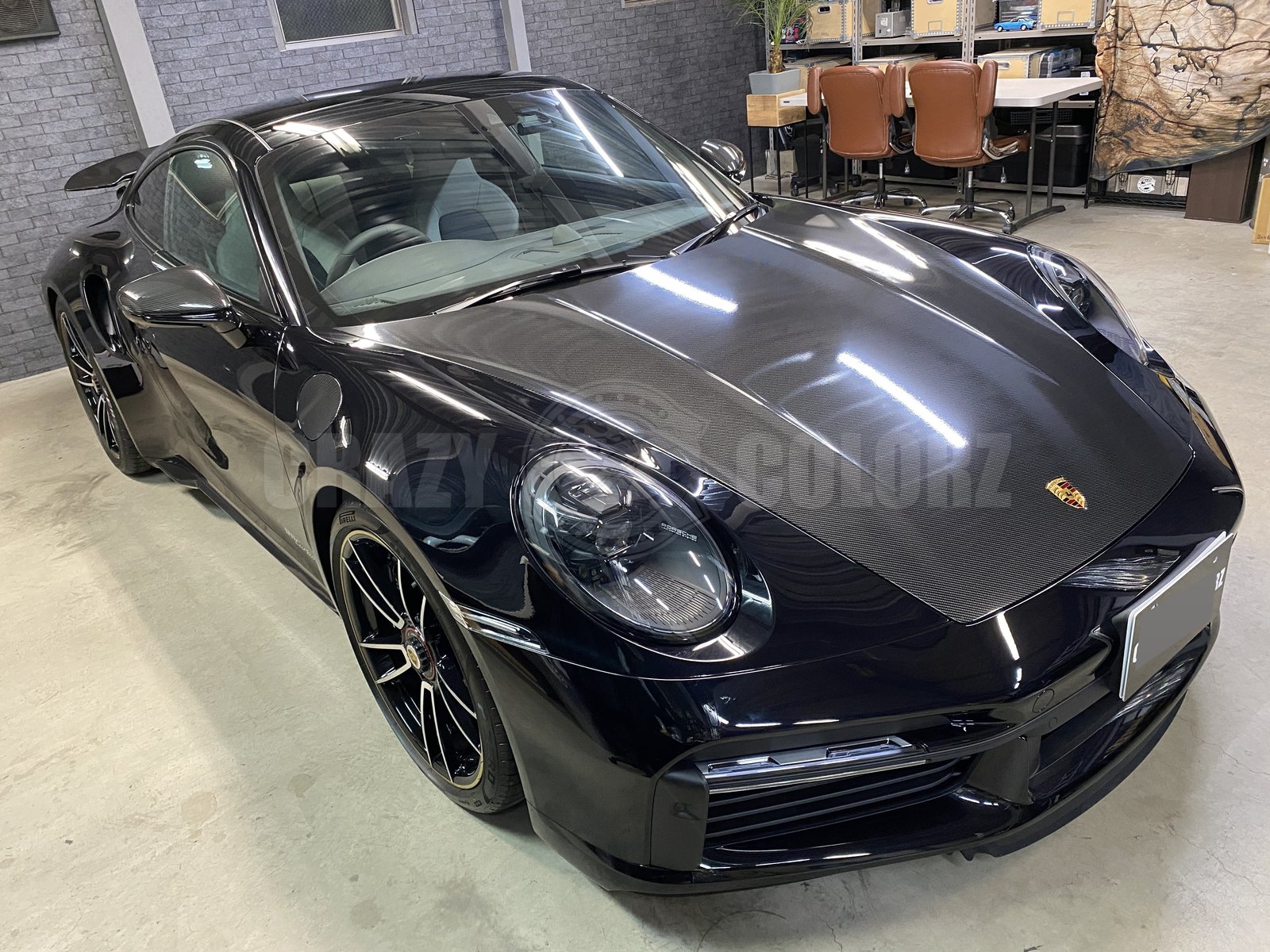 ポルシェ 911 ターボS ナイトブルーメタリック クレイジーカーボン ボンネットラッピング 東京