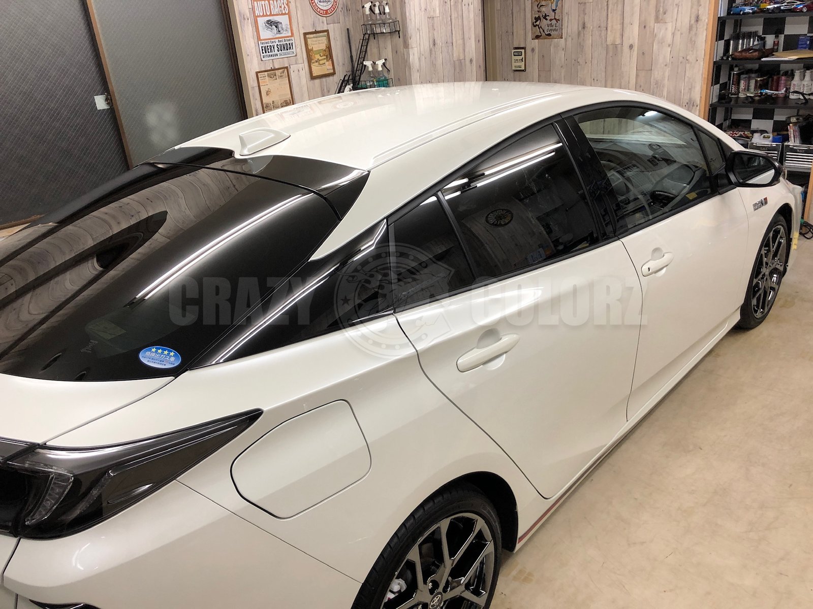 プリウスPHV GR SPORT ホワイトボディのセラミックコーティング施工後
